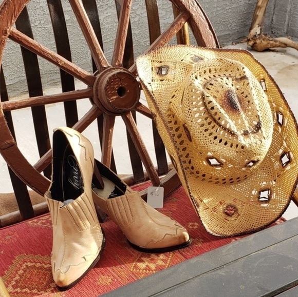 Western booties‎ - Picture 2 of 11